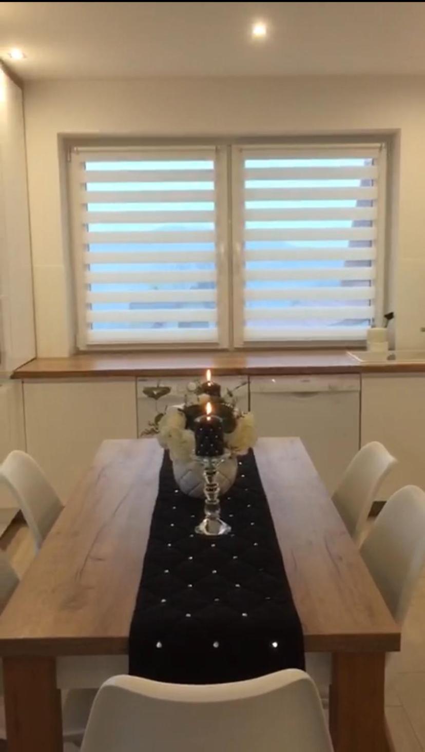 Aura Home Grywald ภายนอก รูปภาพ