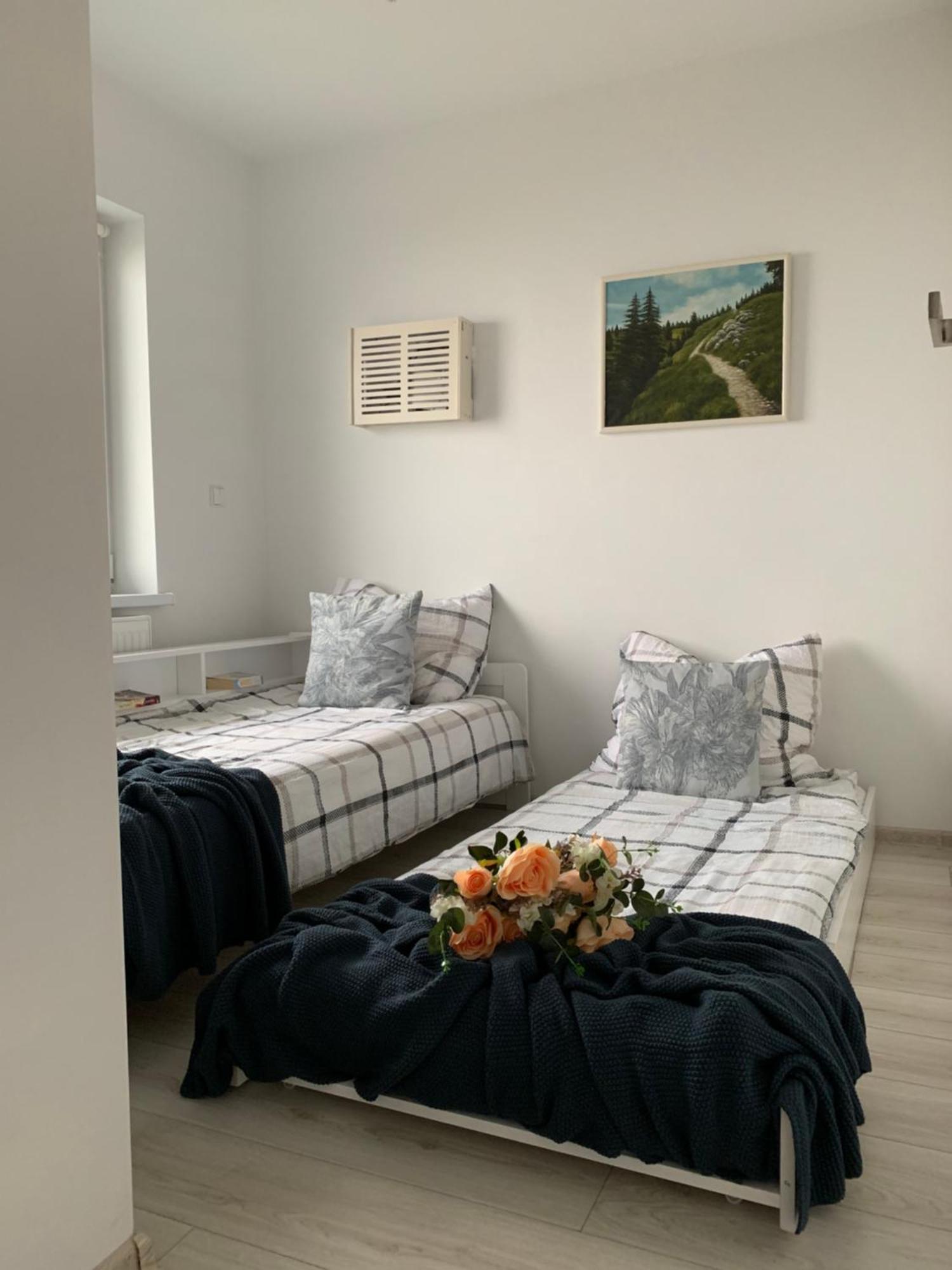Aura Home Grywald ภายนอก รูปภาพ